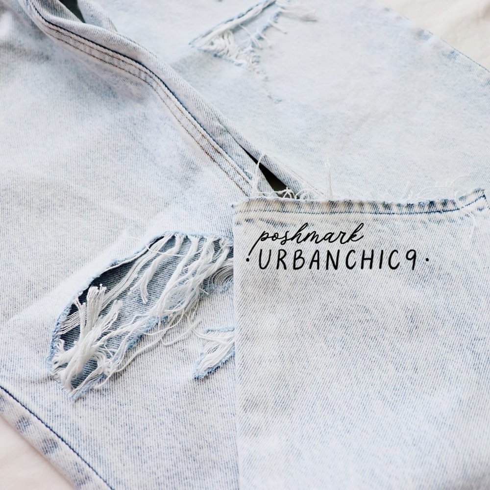 SOLD ABERCROMBIE High Rise Mom Jean Acid 28L - Picture 13 of 16